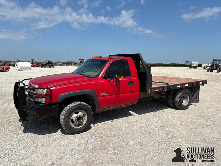 2005-chevrolet-3500-image-1
