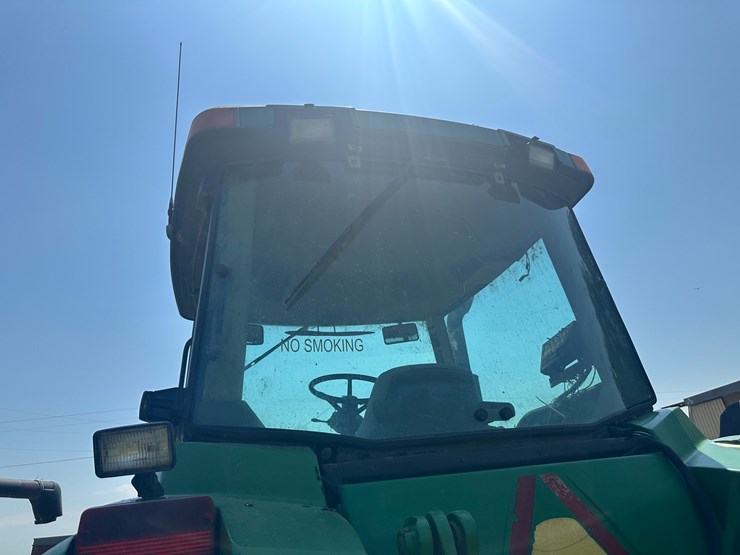 2000-john-deere-8410t-image-52