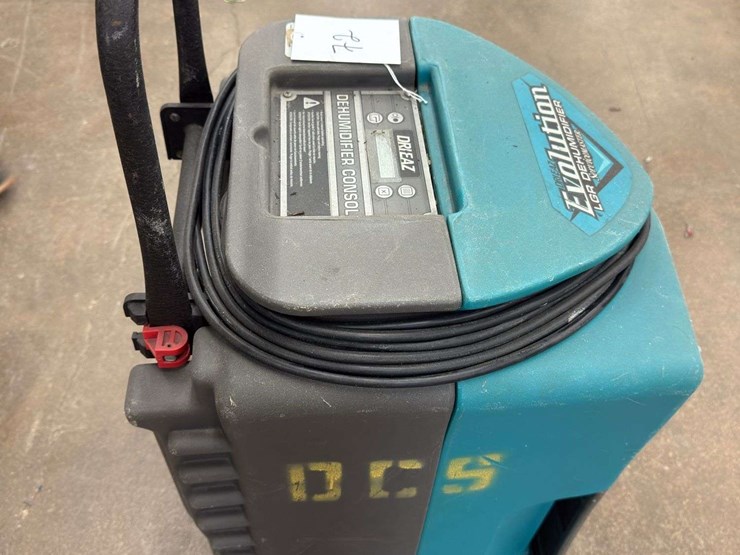 drieaz-dehumidifier-console-model-#-f292-sm-total-hours-6070-image-2