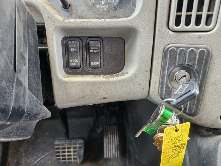 2008-international-durastar-4300-image-58