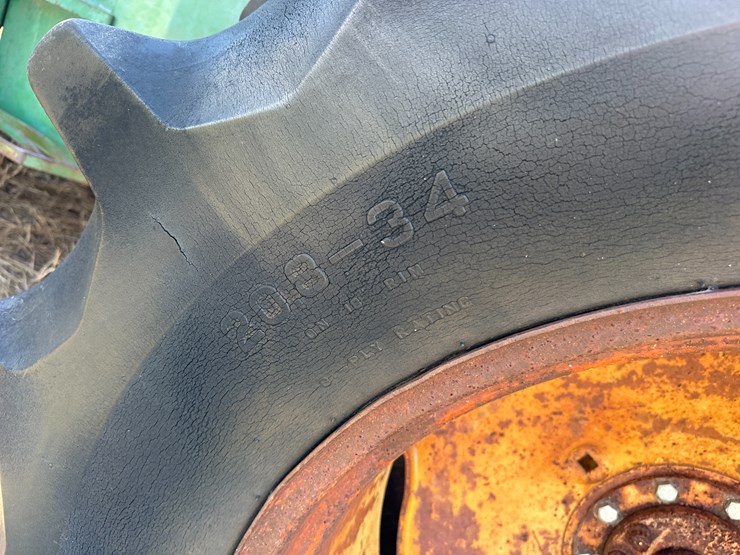 1976-john-deere-8430-image-6