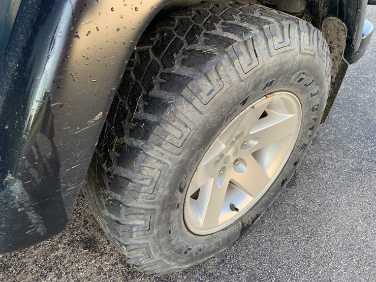 2005-jeep-rubicon-image-11