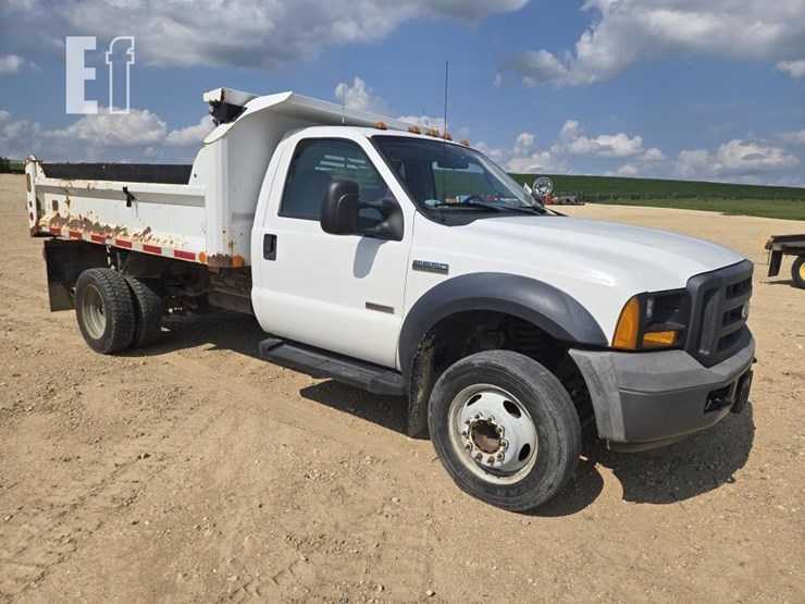 2006-ford-f550-image-1