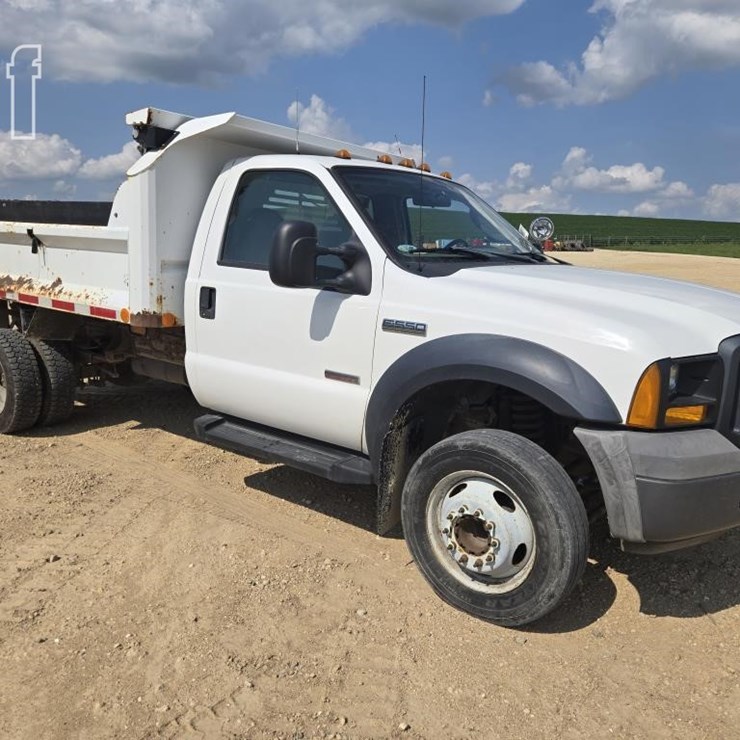 2006 FORD F550