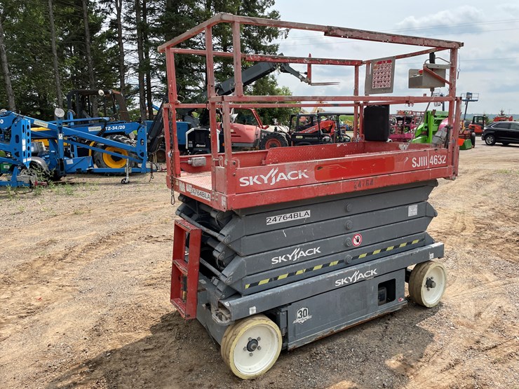 2015-skyjack-sjiii4632-image-5
