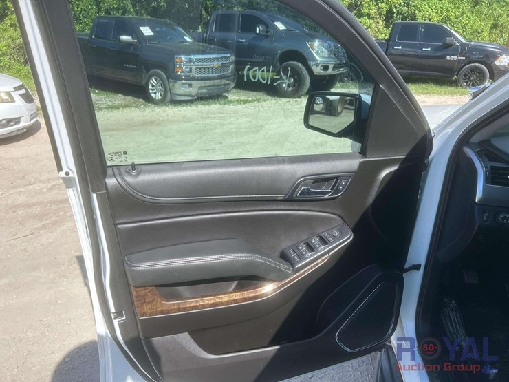 2019-chevrolet-tahoe-image-13