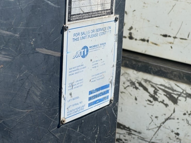 2003-international-durastar-4400-image-25