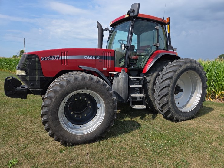 2003-cih-mx255-mfwd-tractor-image-1