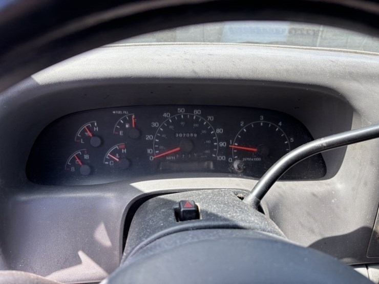 2001-ford-f350-xl-image-41