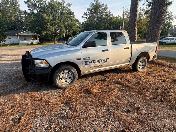 2016-dodge-ram-1500-image-1