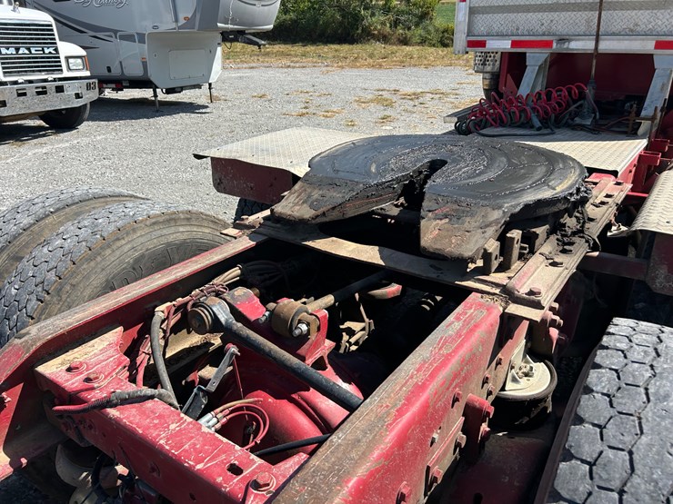 kenworth-w900-image-8