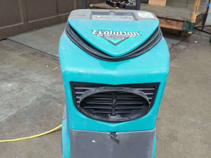 (1)-dri-eaz-evolution-lrg-dehumidifier-image-1