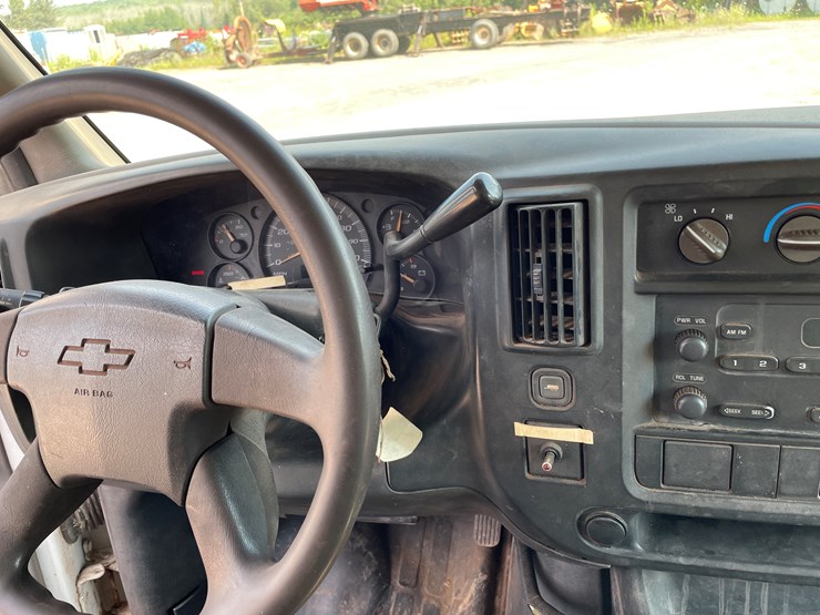 2004-chevrolet-express-g3500-image-50