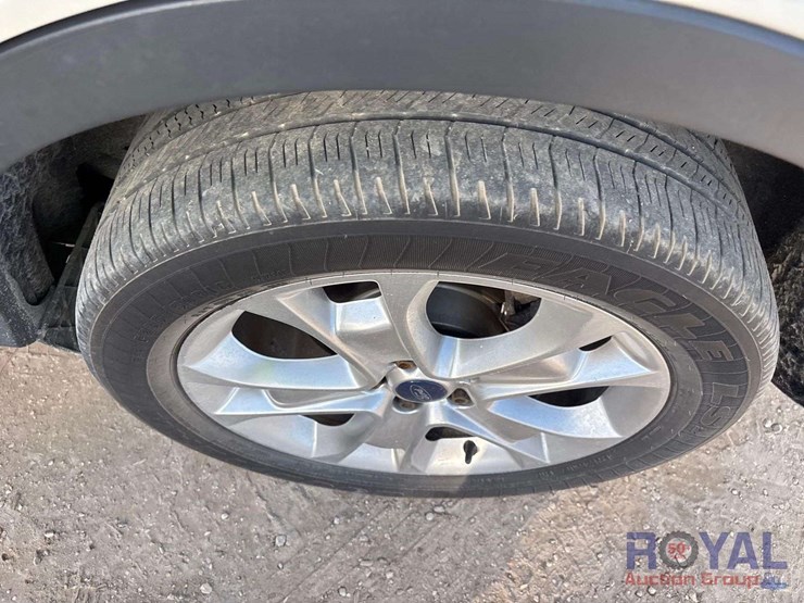 2014-ford-escape-image-27