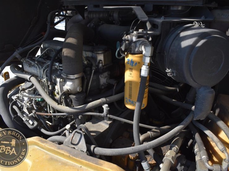 2011-caterpillar-908h-image-37