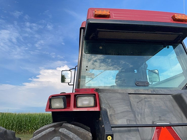 1994-cih-7230-magnum-tractor-image-24