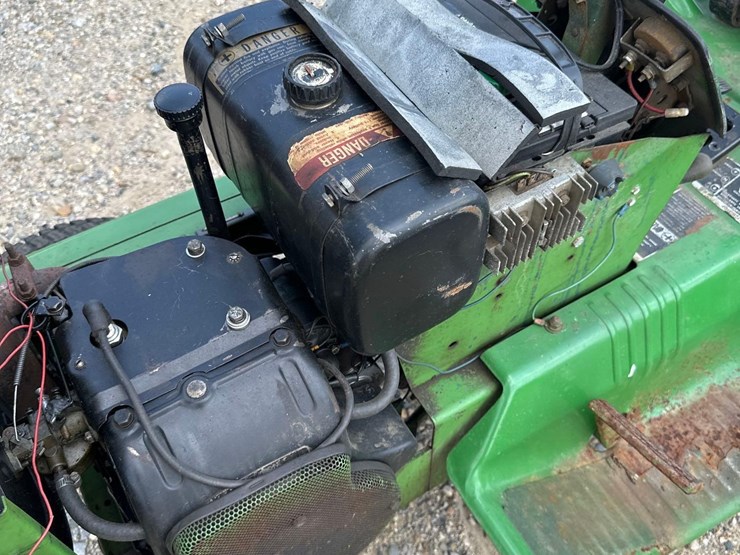 john-deere-112-image-5