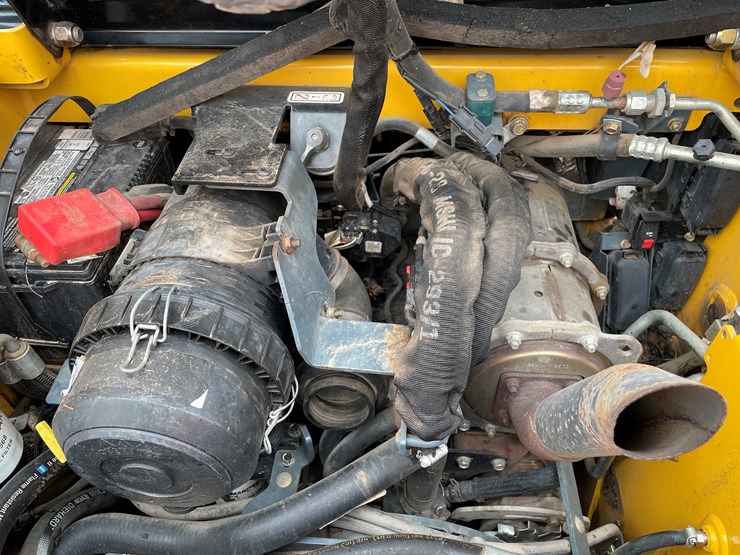 2019-gehl-135-image-20