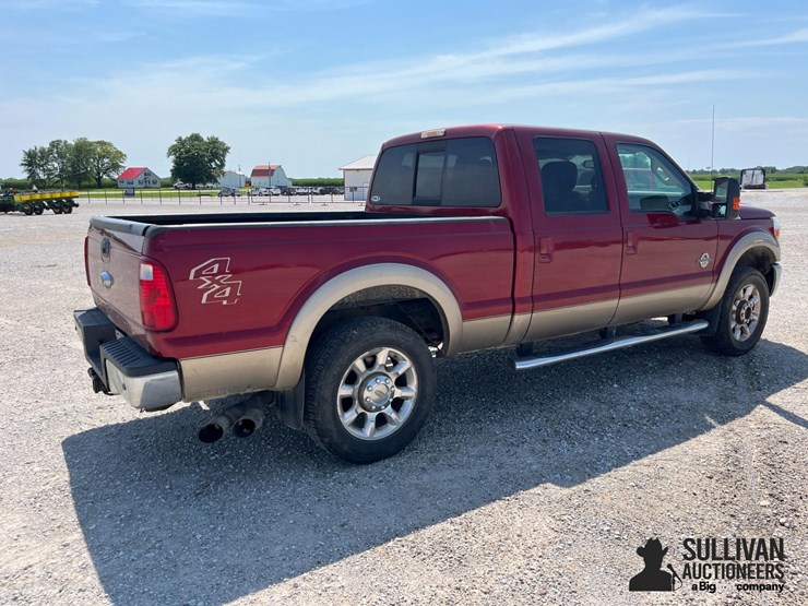 2013-ford-f250-lariat-image-5