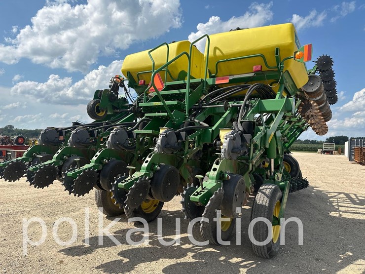 john-deere-1790-image-15