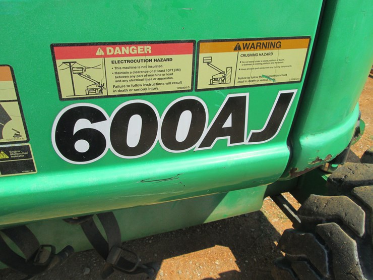 2015-jlg-600ajn-image-39