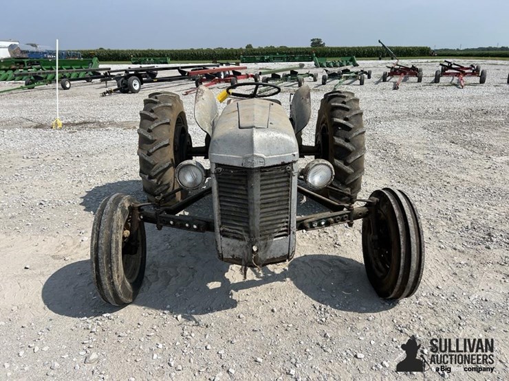 ferguson-35-image-2