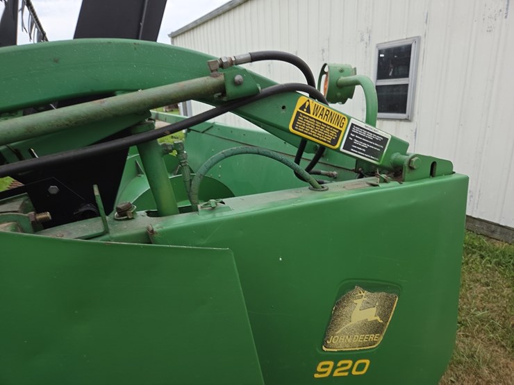 john-deere-920-image-27