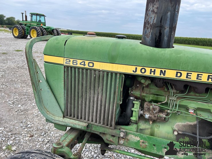 john-deere-2640-image-15