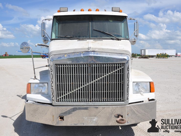 1989-white-wia64t-image-2