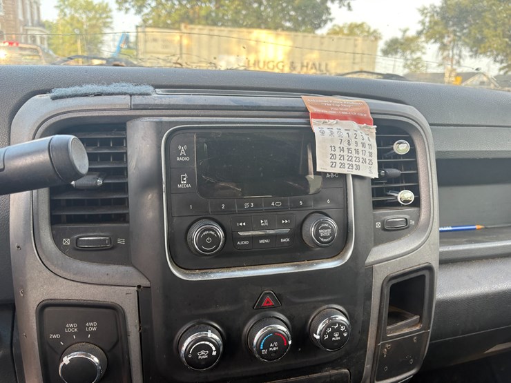 2016-dodge-ram-1500-image-27