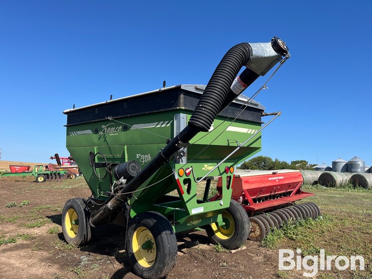 demco-325-image-7