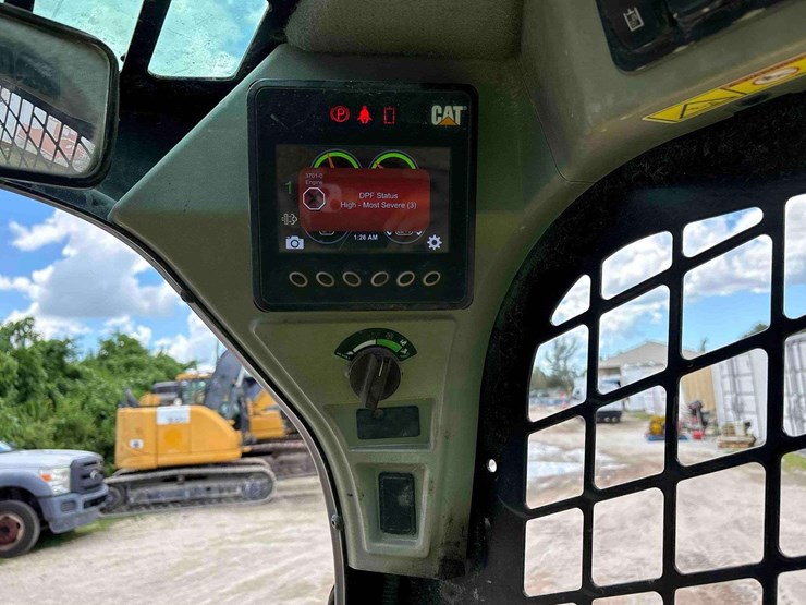2023-caterpillar-259d3-image-26