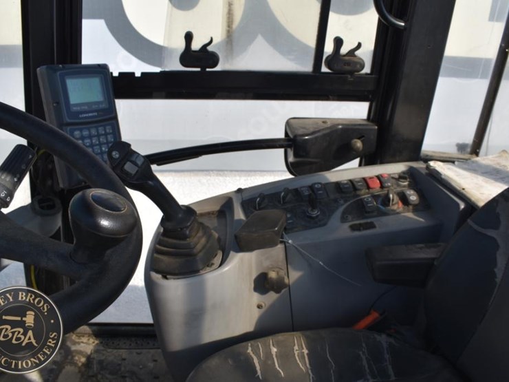2011-caterpillar-908h-image-46