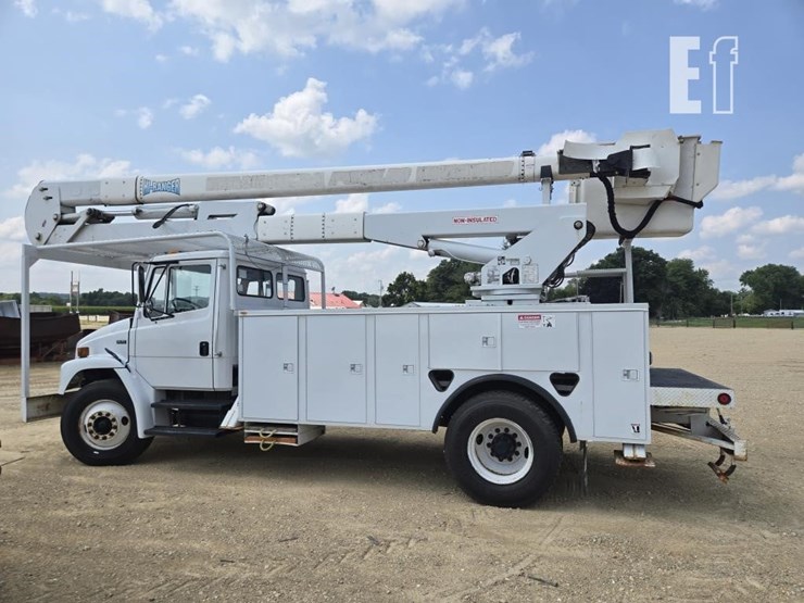 1999-freightliner-fl70-image-19