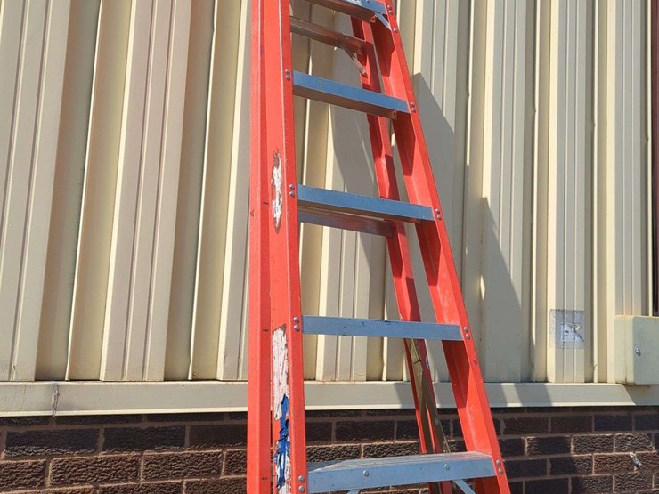 werner-10-ft-ladder-image-2