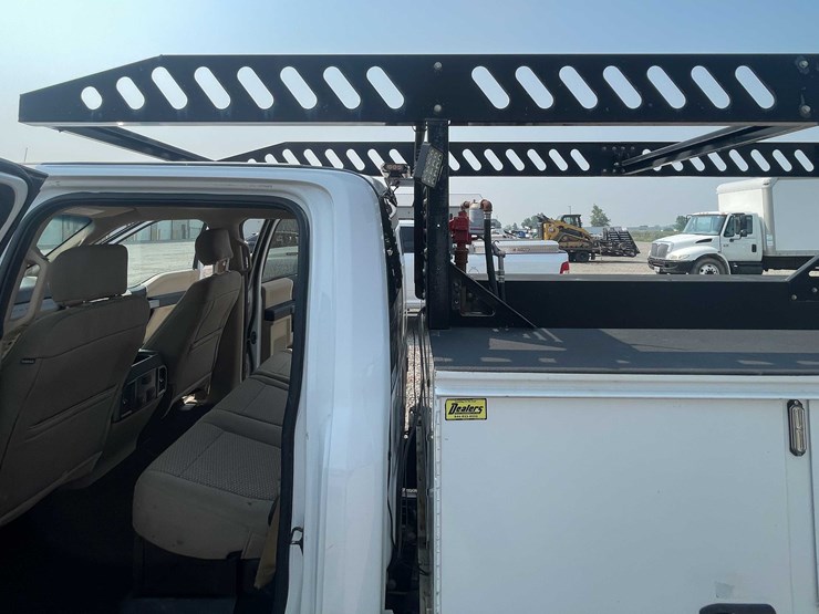 2019-ford-f350-xlt-image-26