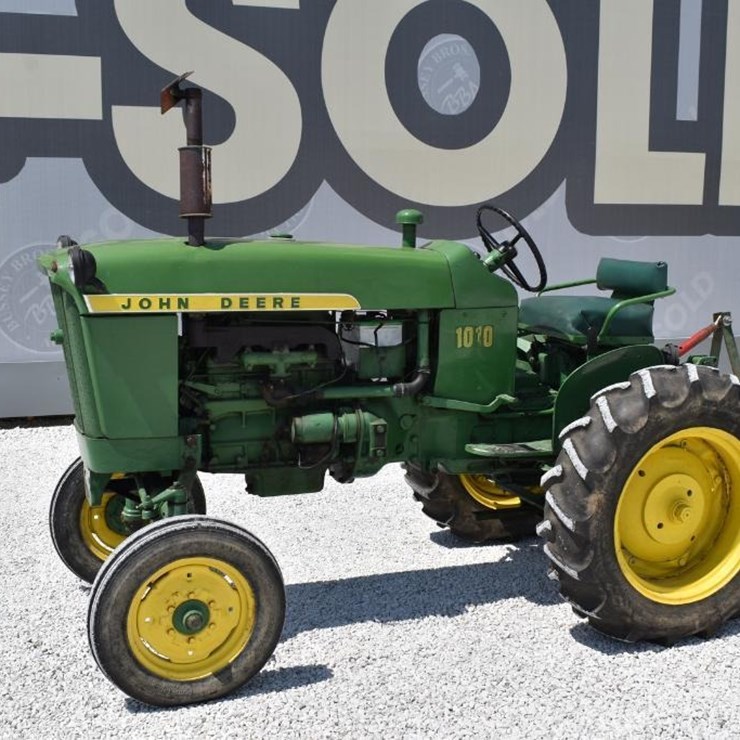 JOHN DEERE 1010