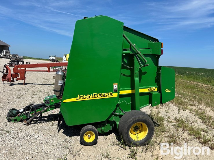 2004-john-deere-567-image-9