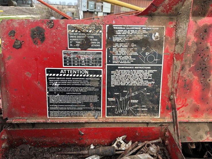 new-holland-790-image-24