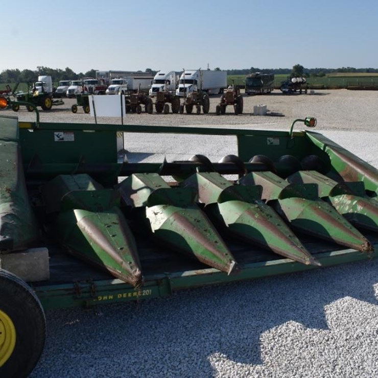1991 JOHN DEERE 643