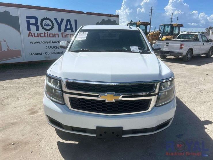 2018-chevrolet-tahoe-image-23