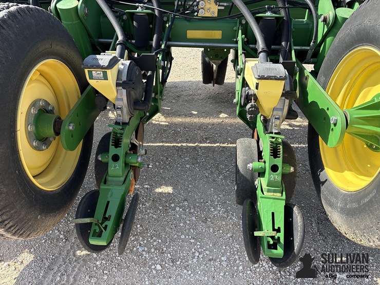 2012-john-deere-1770nt-image-14