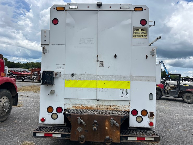 2014-international-durastar-4400-image-5