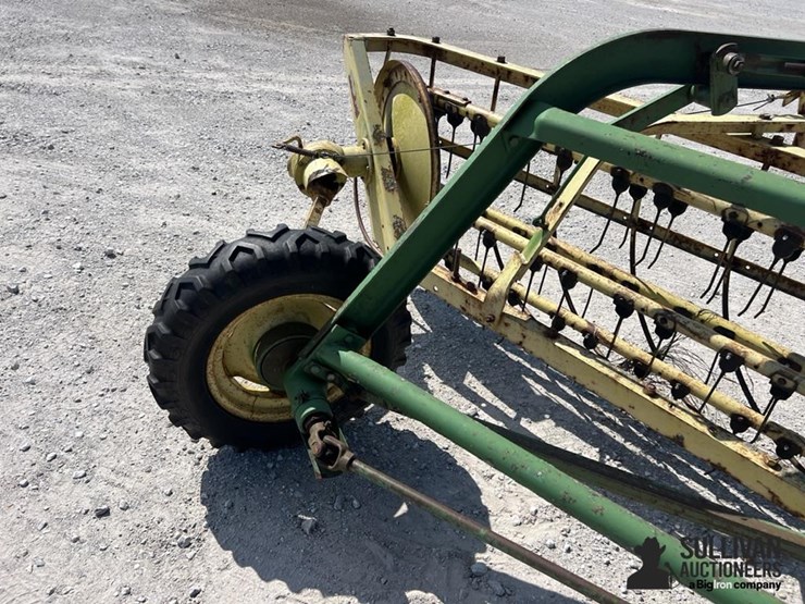 john-deere-670-image-19