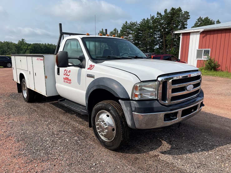2006-ford-f550-xl-image-2