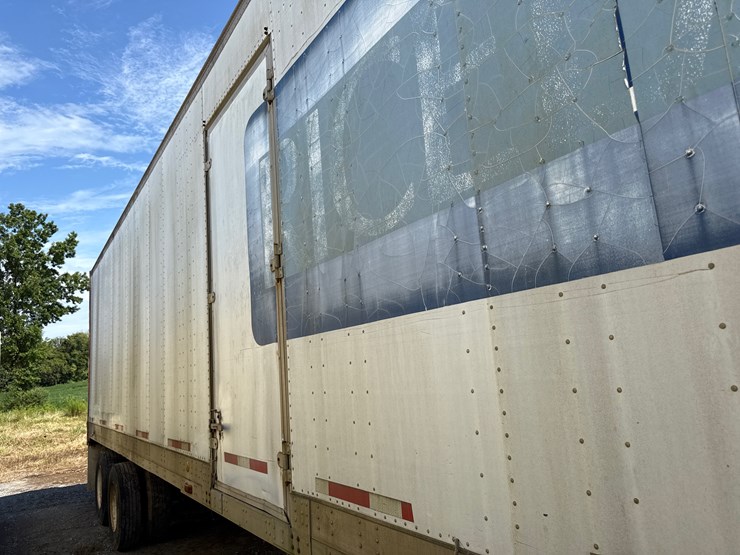 great-dane-trailer-image-4