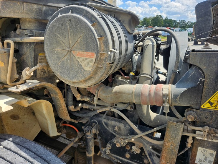 2008-international-durastar-4300-image-40