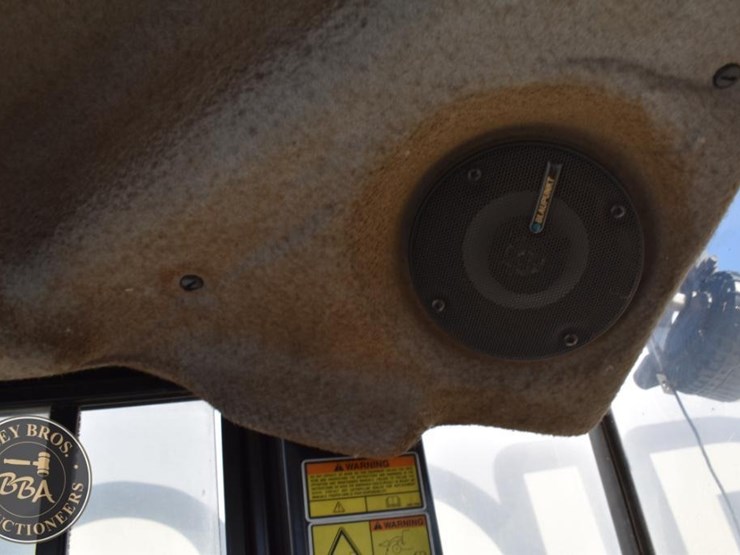 2011-caterpillar-908h-image-50