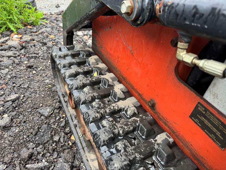 john-deere-825-image-21