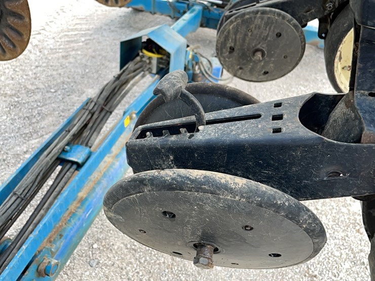 kinze-2600-image-2